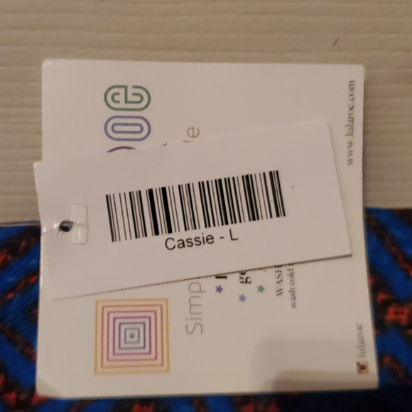 Lularoe Cassie Size L Skirt, NWT - Picture 3 of 3